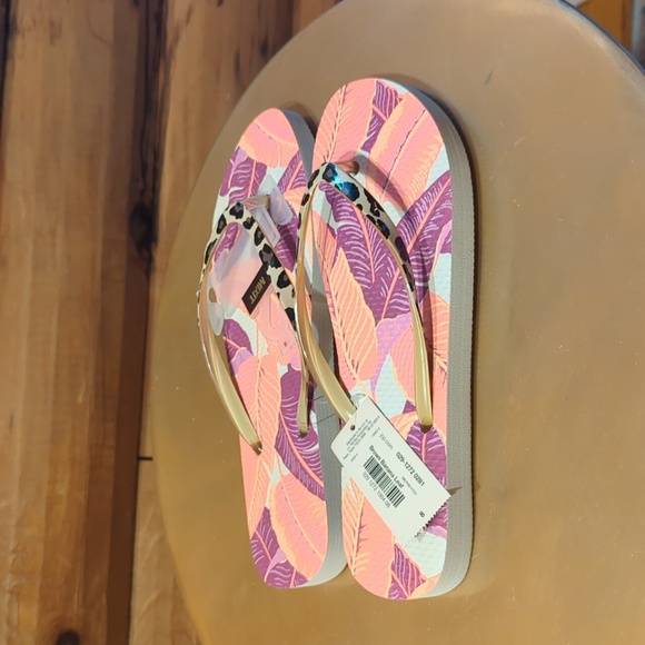 Women's MIX IT Flip Flops / NWT Size 8 - Picture 2 of 3